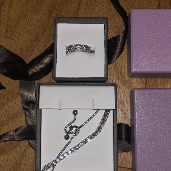 Micheal Hill Bolo Tennis Bracelet - Picture 3 of 4